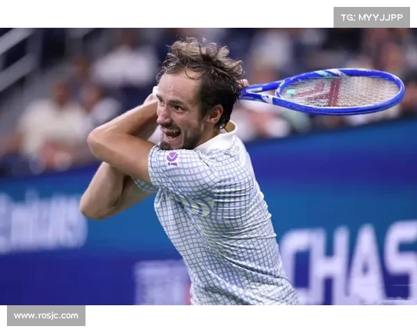 梅德韦杰夫赛后坦言情绪失控因失利痛苦深刻反思自身竞技状态